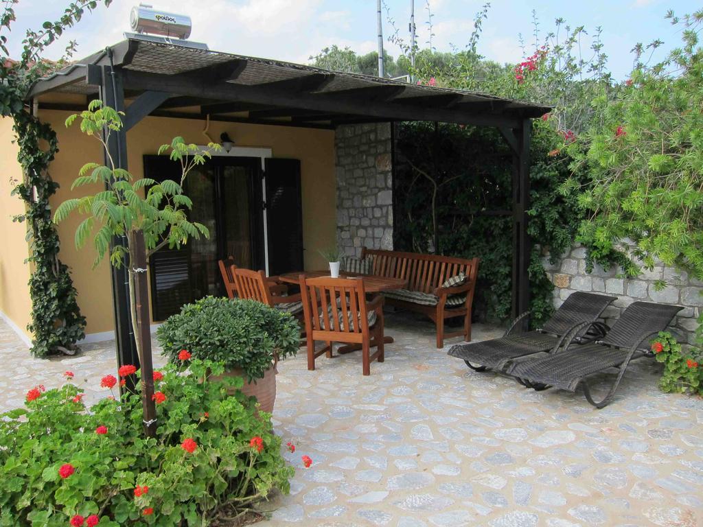 Estia Holiday Гітіо Екстер'єр фото